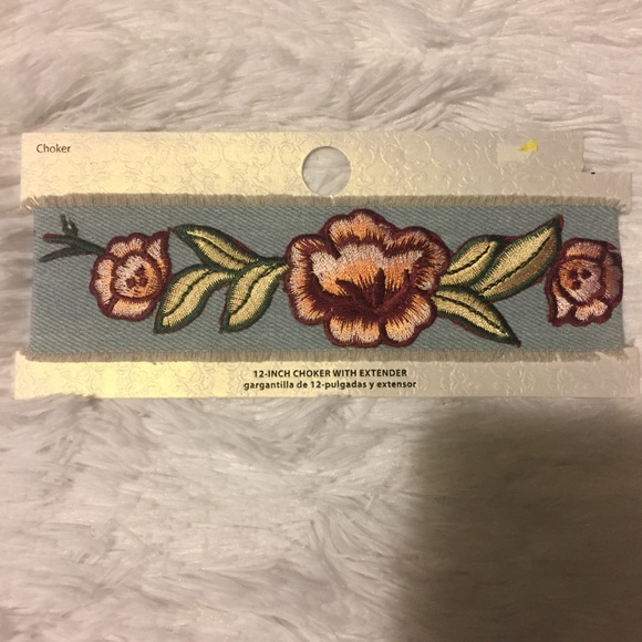Jewelry - 🛍Denim and embroidered Flower Choker🛍